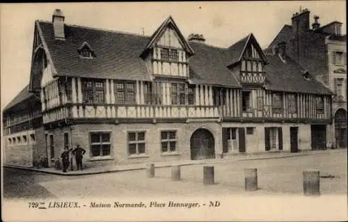 Ak Lisieux Calvados, Maison Normande, Place Hennuyer