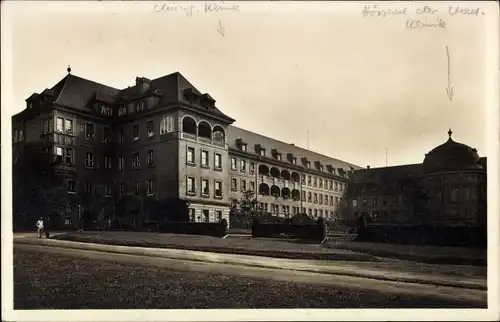 Ak Würzburg am Main Unterfranken, Chirurgische Klinik, Hörsaal