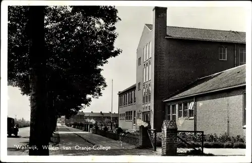 Ak Waalwijk Nordbrabant, Willem van Oranje-College, Straßenansicht