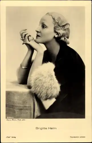 Ak Schauspielerin Brigitte Helm, bekannt aus Metropolis, Portrait