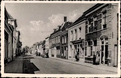 Ak Willemstad Nordbrabant, Landpoortstraat, Straßenpartie, Anwohner