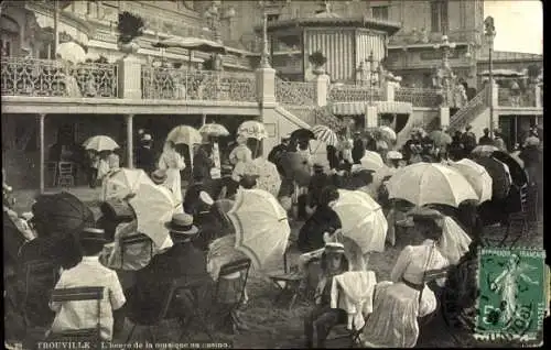 Ak Trouville Calvados, L'heure de la musique du casino