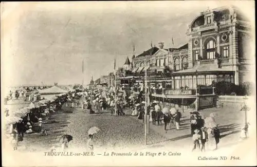 Ak Trouville sur Mer Calvados, La Promenade de la Plage et le Casino