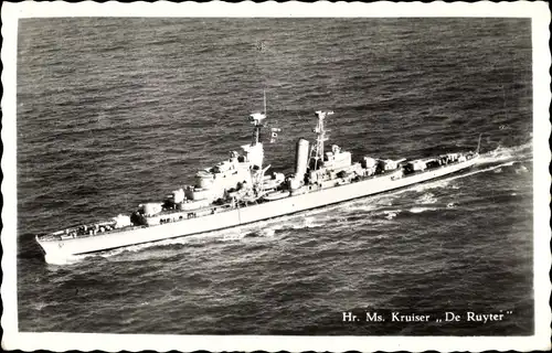 Ak Niederländisches Kriegsschiff, Hr. Ms. Kruiser De Ruyter