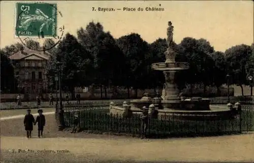 Ak Bayeux Calvados, Place du Chateau