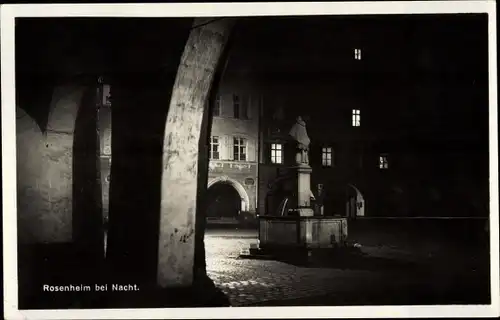 Ak Rosenheim im Alpenvorland Oberbayern, Marktplatz bei Nacht