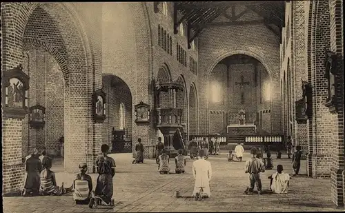 Ak Buta Congo-Belge DR Kongo Zaire, Interieur de l'Eglise, Mission des Premontres