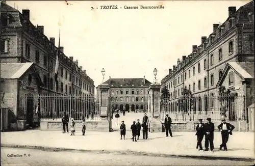Ak Troyes Aube, Caserne Beurnonville