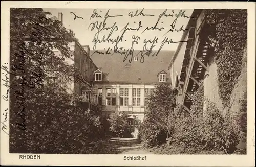 Ak Rhoden Waldeck Diemelstadt Hessen, Schlosshof