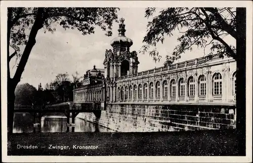 Ak Dresden Altstadt, Zwinger, Kronentor