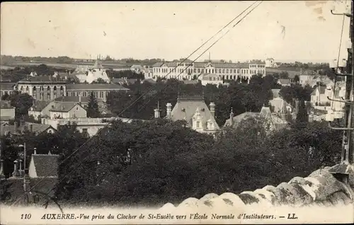 Ak Auxerre Yonne, Vue prise du Clocher de Saint Eusebe vers l'Ecole Normale d'Instituteurs