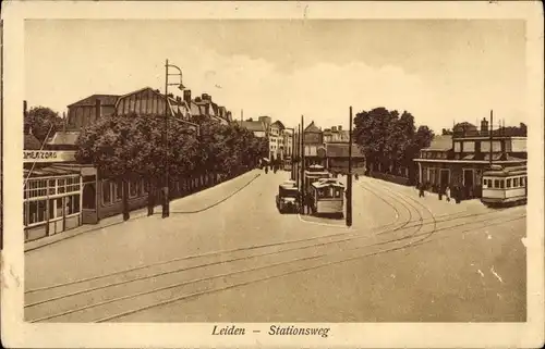 Ak Leiden Südholland Niederlande, Stationsweg, Tramstation