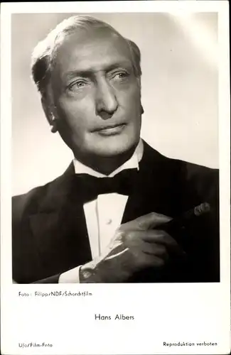 Ak Schauspieler Hans Albers, Portrait, Zigarre