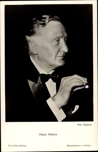 Ak Schauspieler Hans Albers, Portrait, Zigarre