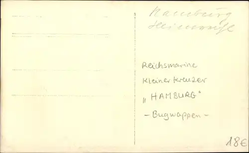 Foto Ak Deutsches Kriegsschiff Hamburg, Kleiner Kreuzer, Reichsmarine, Bugwappen