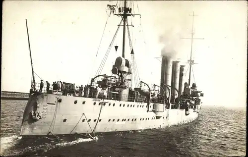Foto Ak Deutsches Kriegsschiff Hamburg, Kleiner Kreuzer, Reichsmarine