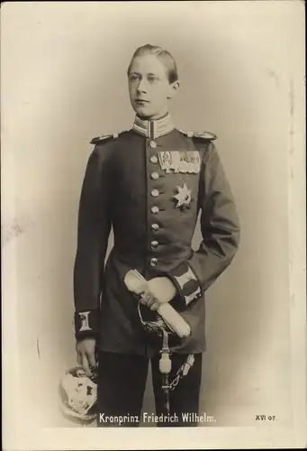 Ak Kronprinz Wilhelm von Preußen, Portrait in Uniform, Orden