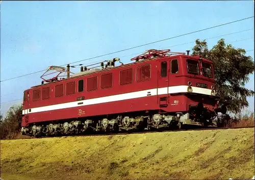 Ak Deutsche Eisenbahn, Elektrische Güterzuglokomotive Baureihe 251, Verkehrsmuseum Dresden