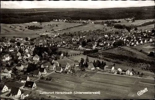 Ak Herschbach im Westerwald, Fliegeraufnahme vom Ort