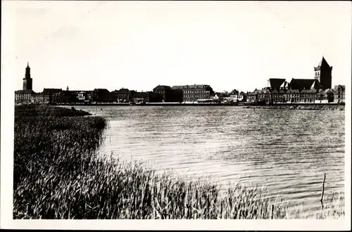 Ak Kampen Overijssel Niederlande, Stadtsgezicht van over de IJssel