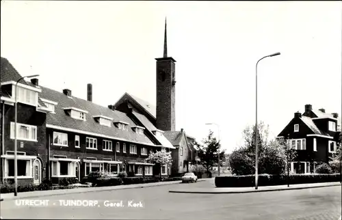 Ak Utrecht Niederlande, Tuindorp, geref. Kerk, Straßenpartie