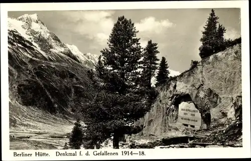 Ak Ginzling Mayrhofen Tirol, Berliner Hütte, Denkmal für die Gefallenen 1914-1918