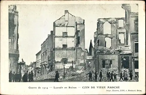 Ak Louvain Flandern Flämisch Brabant, Ruines, Guerre de 1914, Coin du vieux Marche