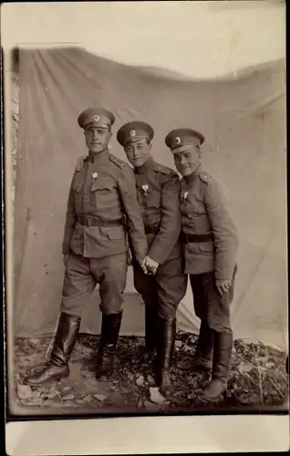 Foto Ak Bulgarische Soldaten in Uniform, 1. WK