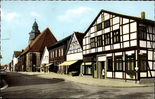 Ak Petershagen an der Weser, Bahnhofstraße, Kirche, Fachwerkhaus