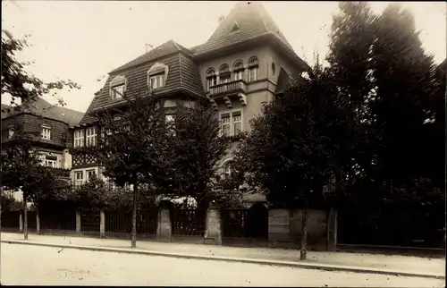 Foto Ak Dresden, Straßenpartie, Villa