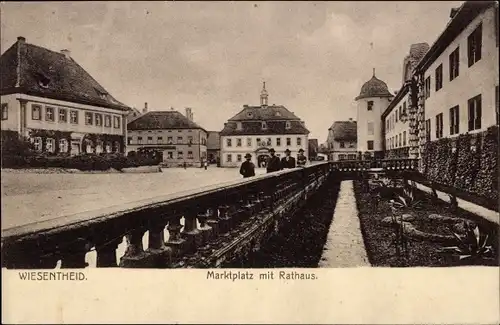 Ak Wiesentheid in Unterfranken, Rathaus, Marktplatz