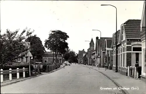 Ak Oudega Smallingerland Friesland Niederlande, Straßenpartie