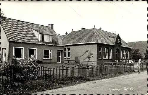 Ak Oudega H. O. Friesland Niederlande, Wohnhäuser