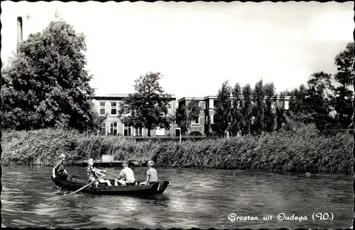 Ak Oudega W. Friesland Niederlande, Flußpartie, Ruderboot