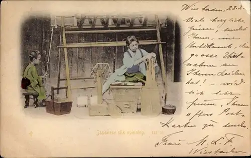 Ak Japanese silk spinning, Japanerinnen spinnen Seide