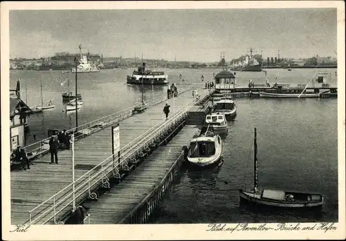 Ak Hansestadt Kiel, Blick auf Reventlow Brücke und Hafen