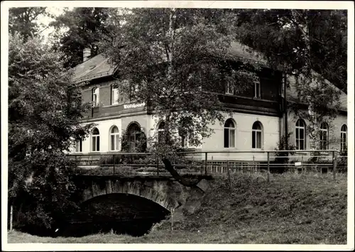 Foto Ak Hohenfichte Leubsdorf in Sachsen, Brücke, Waldpark