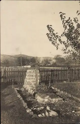 Foto Ak Blick auf ein Soldatengrab