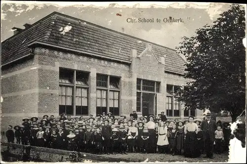 Ak Oenkerk Friesland Niederlande, Chr. School te Oenkerk, Gruppenportrait