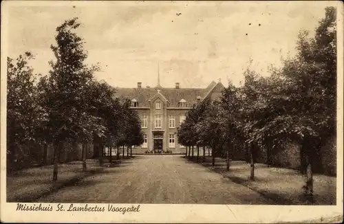 Ak Helvoirt Vught Nordbrabant, Missiehuis St. Lambertus Voorgevel