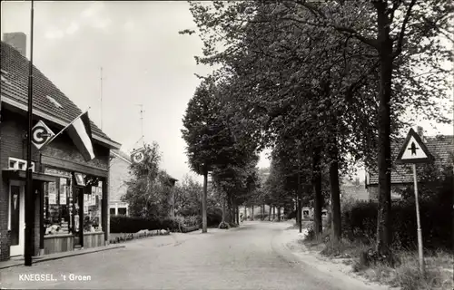 Ak Knegsel Eersel Nordbrabant, 't Groen, Straßenpartie, Ladengeschäft