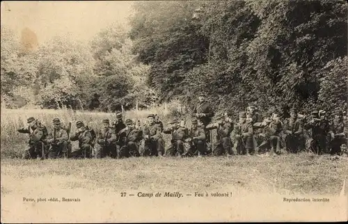 Ak Mailly le Camp Aube, Französische Soldaten in Uniformen
