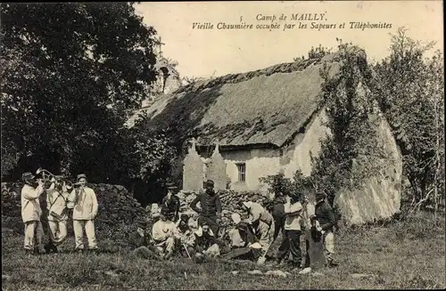 Ak Mailly le Camp Aube, Vieille Chaumiere occupee par les Sapeurs et Telephonistes