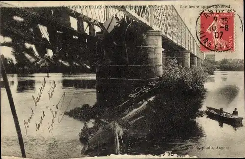 Ak Les Ponts de Cé Maine et Loire, Catastrophe, une heure après l'accident, 4. août 1907