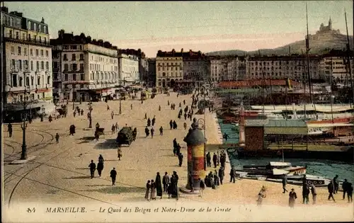 Ak Marseille Bouches du Rhône, Le Quai des Belges et Notre Dame de la Garde