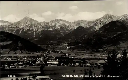 Ak Admont Steiermark, Ort gegen die Hallermauern gesehen