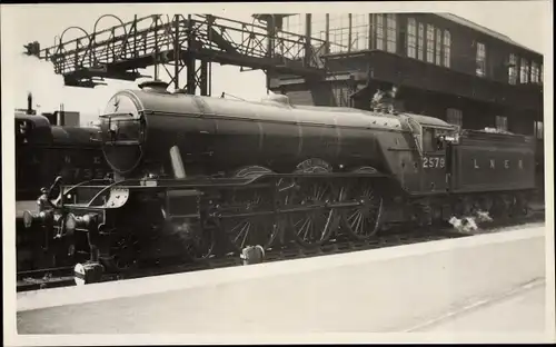 Foto Ak Britische Eisenbahn, LNER A1 Class Nr. 2579