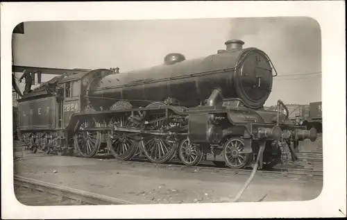 Foto Ak Britische Eisenbahn, LNER B17 Class 2824/1624