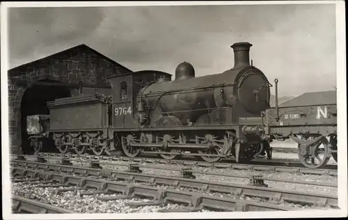 Foto Ak Britische Eisenbahn, North British Railway NBR C Class No. 764, LNER 9764, Dampflokomotive