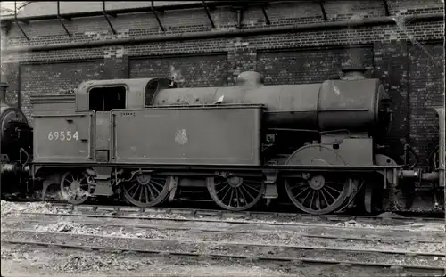 Foto Ak Britische Eisenbahn, London North Eastern Railway LNER N2 Class No. 2587, 69554, Dampflok